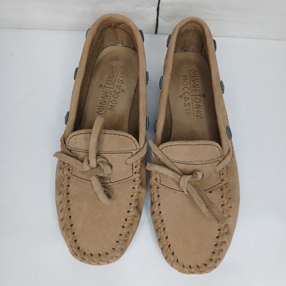 Minnetonka Moccasins Women's Size 6 Tan Leather - Picture 2 of 7